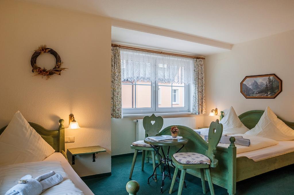 Land-Gut-Hotel Cafe Meier Kurort Oybin Quarto foto